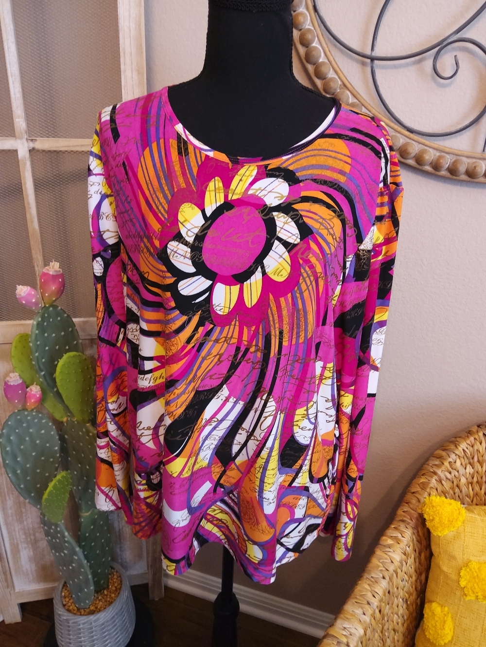 Nygard Collection Vibrant Pink Floral Swirl Long-Sleeve Tee